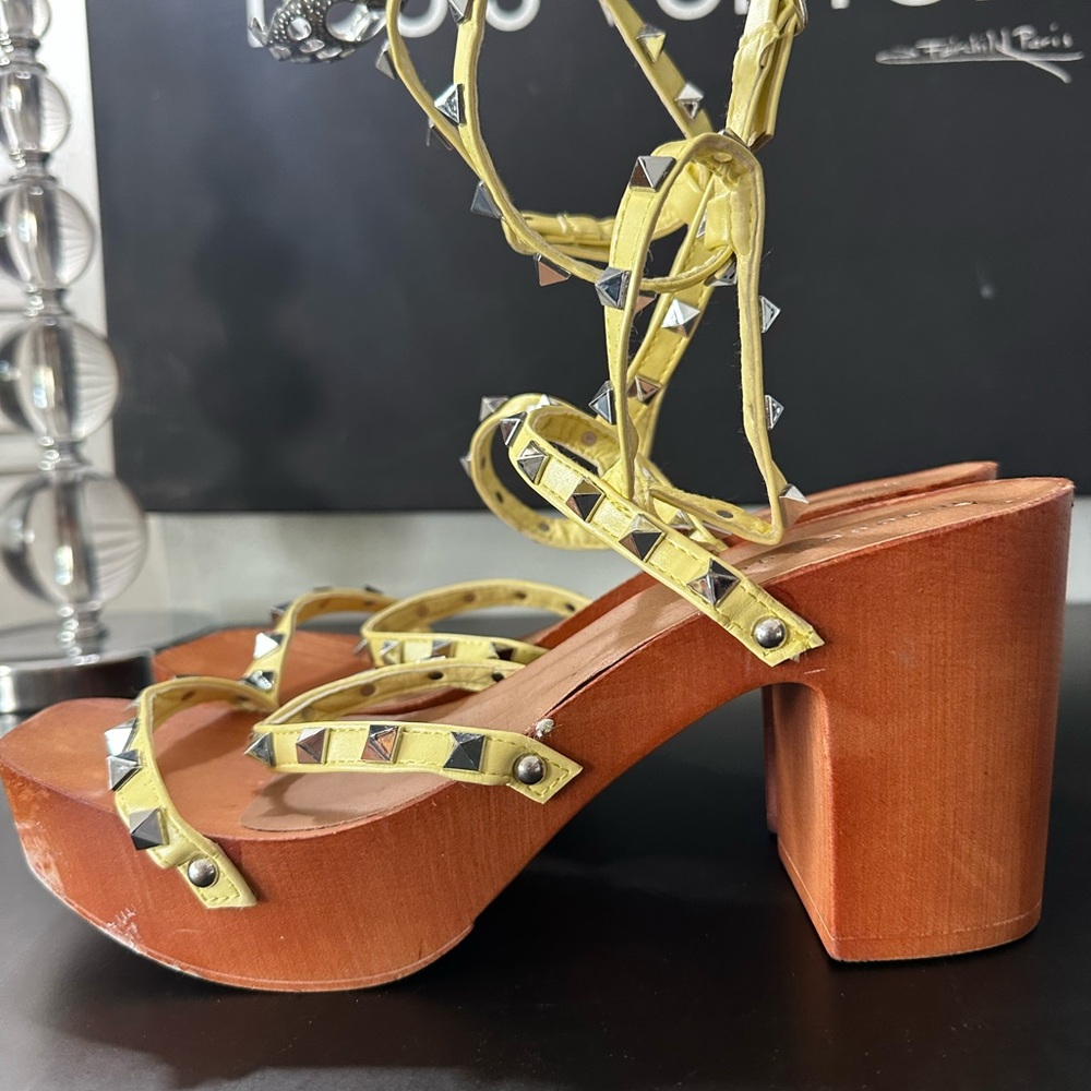 🆕Madden Girl CANNON Studded Block Heels - Picture 5 of 10
